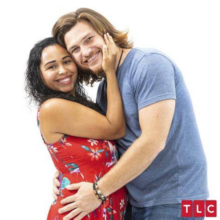 A Captivating Exploration Of International Love And Cultural Exchange On "90 Day Fianc"