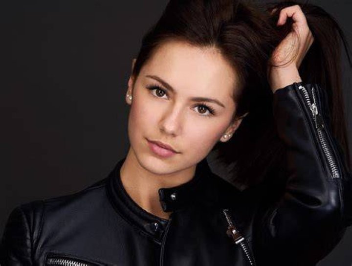 Alex Hook Height, Age, Boyfriend, Family, Biography, Affairs & More 5 Alex Hook age, height, and weight