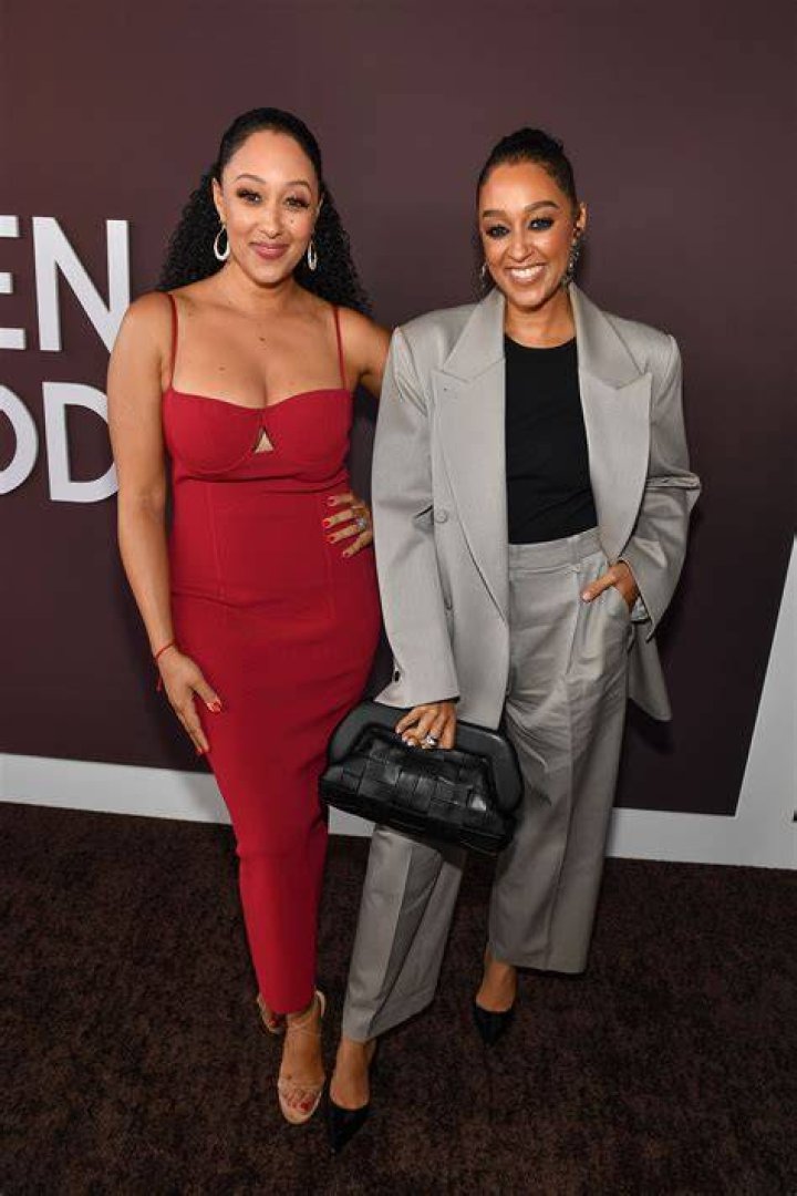 Are Tia And Tamera Mowry Close With Their Brother Tahj?