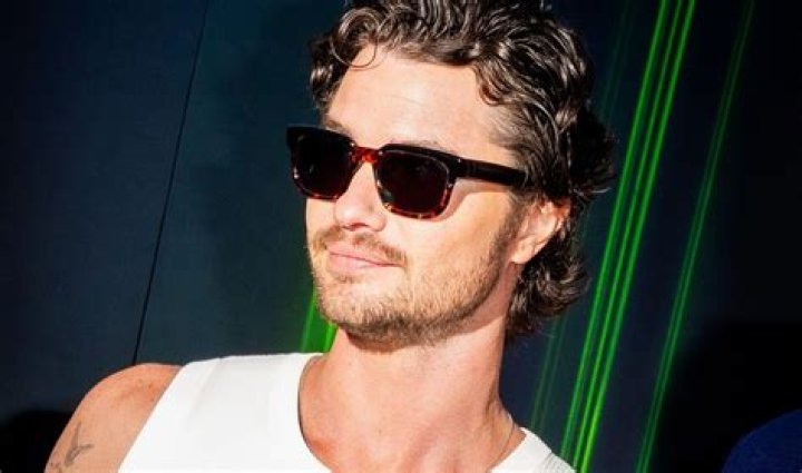 Chase Stokes Reveals &ldquo;Anxiety Attack&rdquo; Made Him an Advocate Postaby