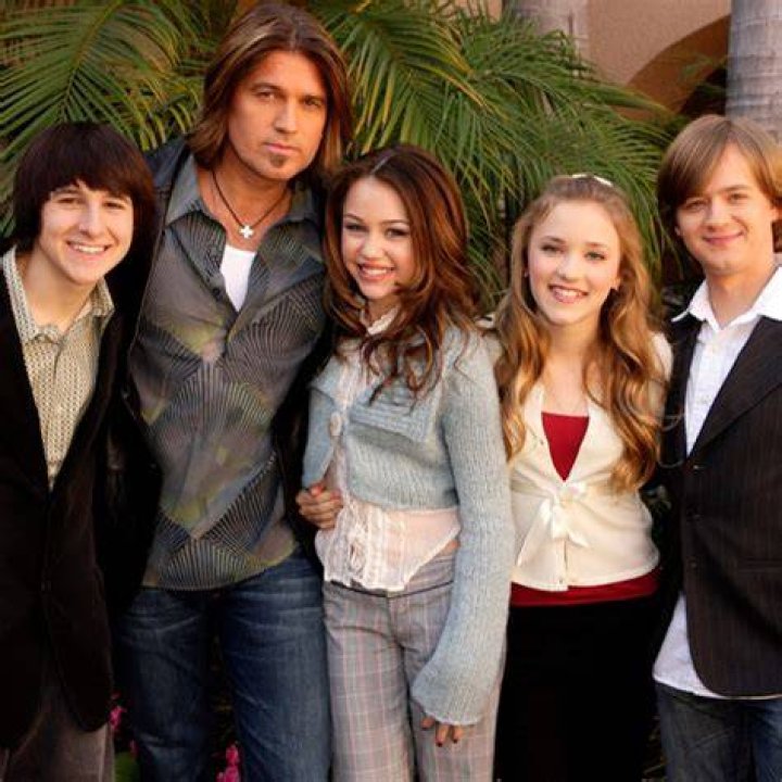 hannah montana cast net worth hannah montana cast net worth