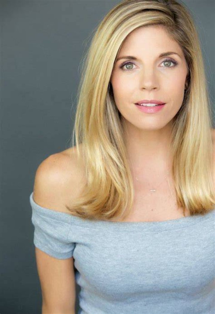 Is Andrea Bogart Related To Humphrey Bogart? Find More About The Actress