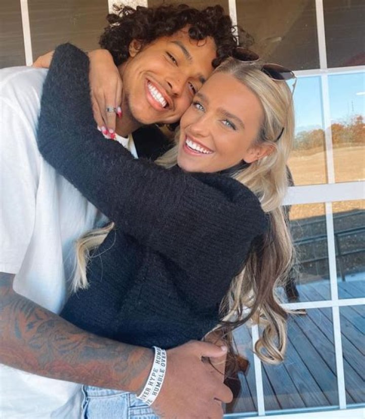 Mackenzie Grimsley Net Worth 2022 Compared With Braden Galloway As The Couple Gets Engaged! |