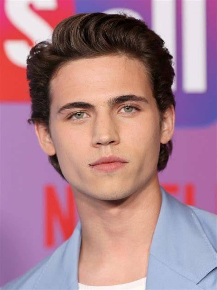 Tanner Buchanan Date of Birth, Wife, Career