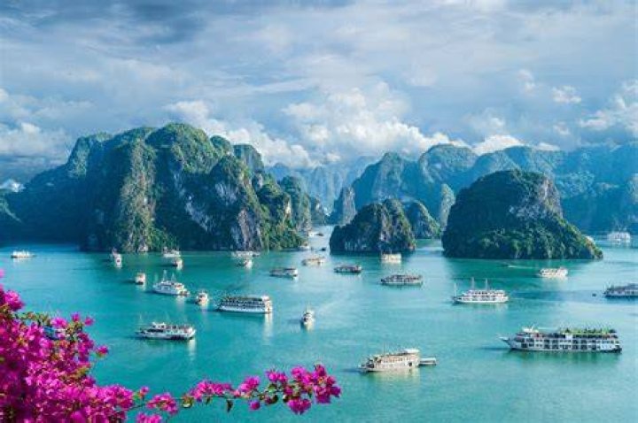 The 5 Best Vietnam Episodes Of The &lsquo;Best Ever Food Review Show&rsquo; In 2021
