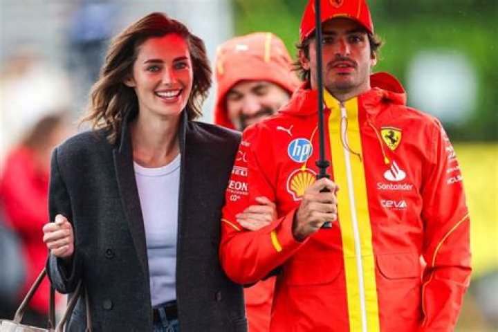 Unveiling The Secrets: Carlos Sainz's Girlfriend Revealed