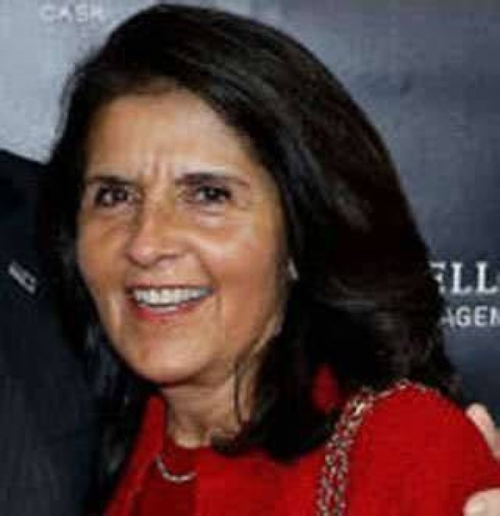 Who is Debi Segura? Find out about her age difference with husband Lou