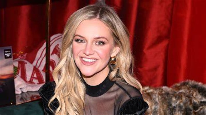 Who is Kelsea Ballerini's Boyfriend? Chase Stokes Net Worth 2023